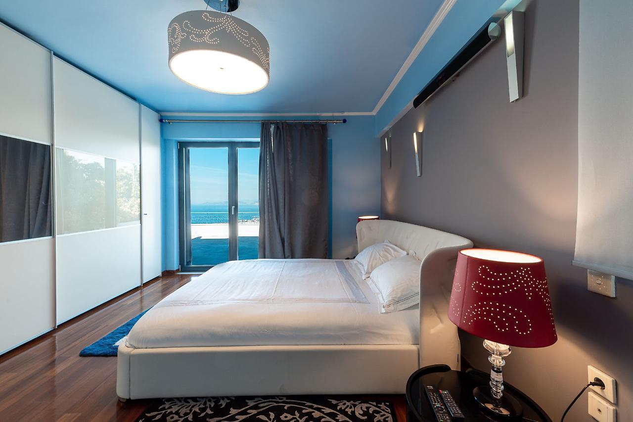 Villa Azure Voúla Eksteriør billede