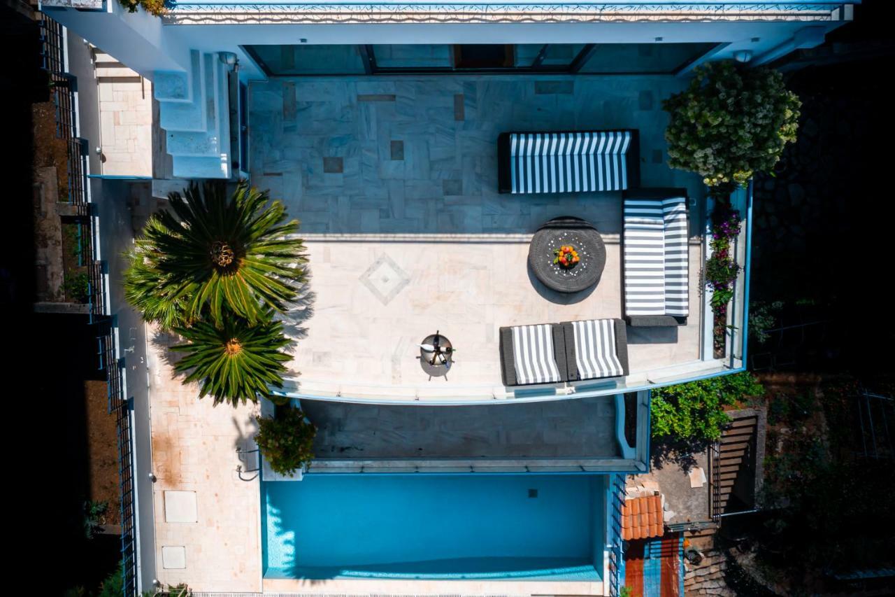 Villa Azure Voúla Eksteriør billede
